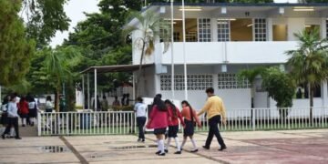 CALENDARIO ESCOLAR: Celebran padres de familia de QR decisión de la SEP