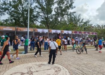 TRES MIL INSCRITOS: Masiva participación en carrera inaugural del Puente Nichupté