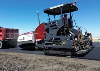 "TRENES DE PAVIMENTACIÓN": QR, fuera de nuevo programa federal de obras carreteras 2 «TRENES DE PAVIMENTACIÓN»: QR, fuera de nuevo programa federal de obras carreteras