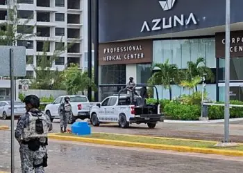 FUERTE OPERATIVO: Realizan cateo en plaza Azuna de Cancún