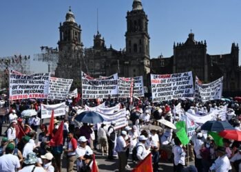 CNTE amaga con frenar el Mundial si el Gobierno ignora demandas docentes