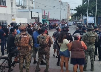 CONVOCAN EN REDES: Apedrean casa de cubano en Cancún tras agredir a repartidor 2 CONVOCAN EN REDES: Apedrean casa de cubano en Cancún tras agredir a repartidor