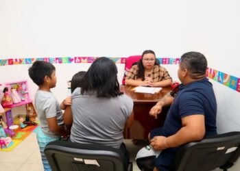Realizan nueva jornada de “Especialistas DIFerentes” en Isla Mujeres