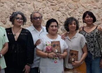 Realizan con éxito presentación de Espejismo Literario IV