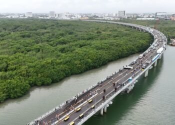 Fiesta deportiva en Carrera Puente Nichupté Cancún