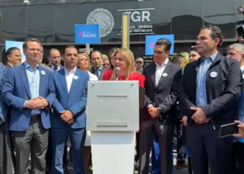 Gobernadora Maru Campos confronta FGR: revela conflicto institucional