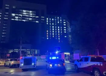 UN MUERTO Y 3 HERIDOS: Se desploma losa en obra del hotel Riu Península en Cancún