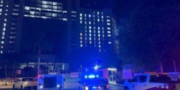 UN MUERTO Y 3 HERIDOS: Se desploma losa en obra del hotel Riu Península en Cancún