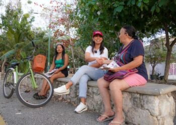 Llama Marybel Villegas a morenistas a volver a territorio