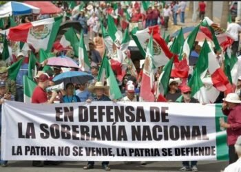 MARCHA EN CHIHUAHUA: Exige Morena juicio político a Maru Campos
