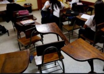 ALERTAN PADRES DE FAMILIA: Recorte de clases agrava rezago educativo