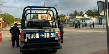Identificados, pero aún prófugos, los agresores de policías en Lázaro Cárdenas