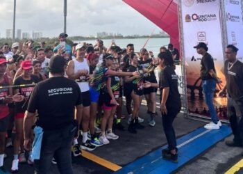 TRES MIL INSCRITOS: Masiva participación en carrera inaugural del Puente Nichupté