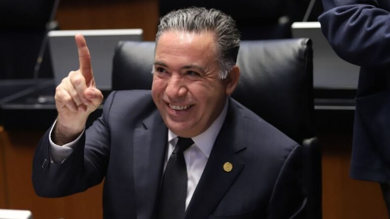 Senador Enrique Inzunza ratifica permanencia ante señalamientos externos
