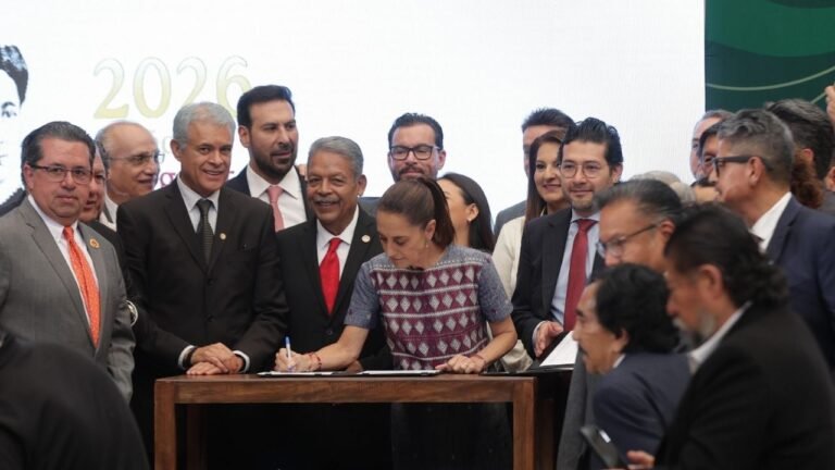 Sindicatos cierran filas con Sheinbaum para salvaguardar la autonomía del Estado