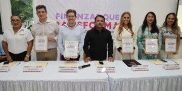 ISLA MUJERES: Impulsan el emprendimiento femenino a través del taller Finanzas que Transforman