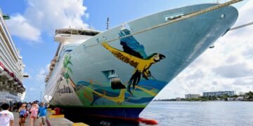 Arriba a Cozumel el crucero “Margaritaville at Sea Paradise” con más de mil 300 pasajeros