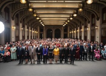 PALACIO NACIONAL: Cierran filas Morena, PVEM y PT con Sheinbaum ante presión de EU