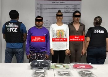 EN HOLBOX: Detienen a tres sujetos por presunto narcomenudeo