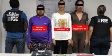 EN HOLBOX: Detienen a tres sujetos por presunto narcomenudeo