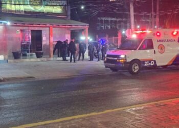 Cadenero resulta lesionado tras ataque armado en bar de Playa del Carmen