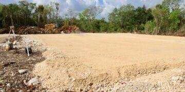 Supervisan avances de las canchas del Proyecto Federal Mundial Social 2026 en Isla Mujeres