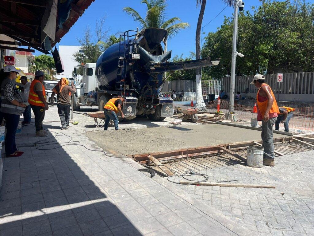 ISLA MUJERES: Avanza segunda etapa de modernización de la avenida Rueda Medina 1 WhatsApp Image 2026 05 20 at 2.57.20 PM