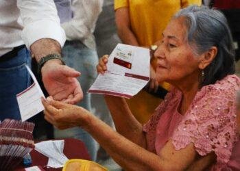 Aumenta Gobierno estatal pensiones de burócratas hasta 18 mil pesos