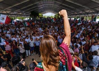 Reportan 25 mil en mitin de Cancún de rendición de cuentas encabezado por Mara