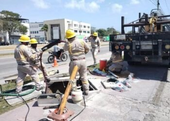 PLAYA DEL CARMEN: Despliega CFE más cuadrillas para resolver apagones