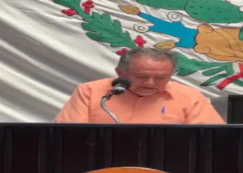 “SON PEORES”: Acusa Dr. Pech reforma “autoritaria” para descabezar oposición en cabildos (VIDEO)