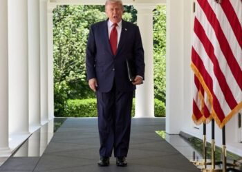 Trump acusa: Cárteles gobiernan México; escalada de tensión bilateral