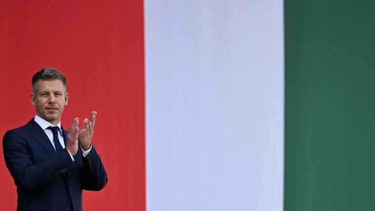 Magyar impulsa nueva era húngara: Desmantela legado autoritario de Orbán