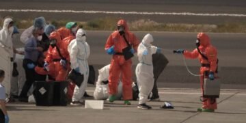 España activa protocolo de alto nivel para 14 repatriados del MV Hondius