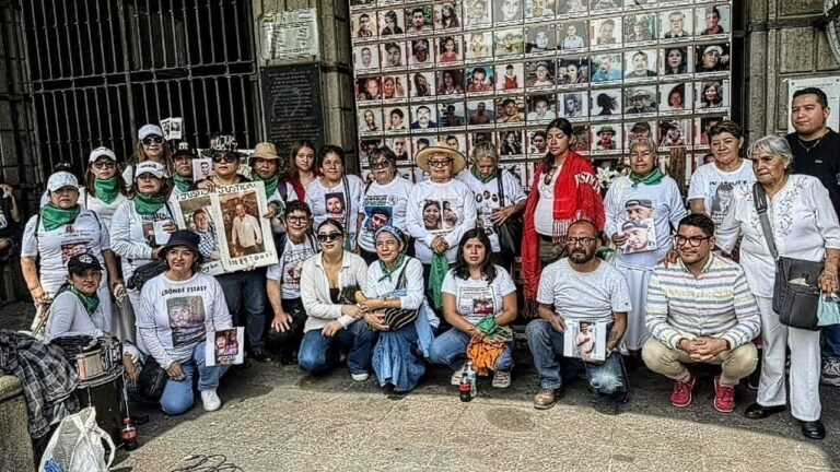 Madres de Morelos resignifican el 10 de mayo con Pasillo de la Verdad
