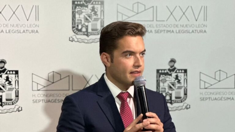 Siete aspirantes reconfiguran la lucha de Morena por Nuevo León