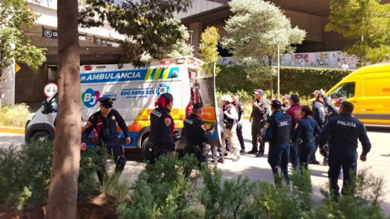 Descarga accidental hiere agente en Mítikah y moviliza emergencias