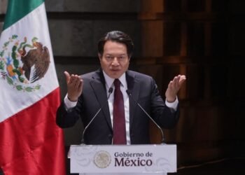 Mario Delgado: El 9% de alza salarial docente revierte legado neoliberal