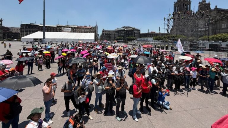 Docentes rechazan alza salarial y escalan huelga nacional inminente