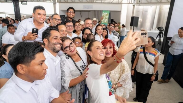Layda Sansores expone penuria fiscal y Sheinbaum garantiza fondos educativos