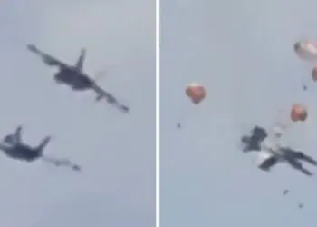 Pilotos militares se eyectan tras choque aéreo en show de Idaho