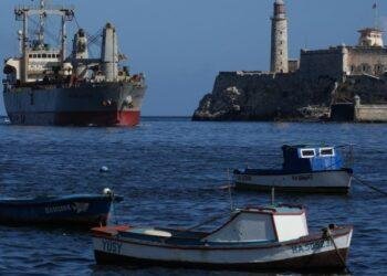 México y Uruguay despliegan apoyo vital ante crisis cubana