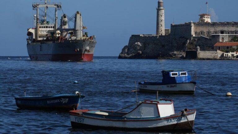 México y Uruguay despliegan apoyo vital ante crisis cubana