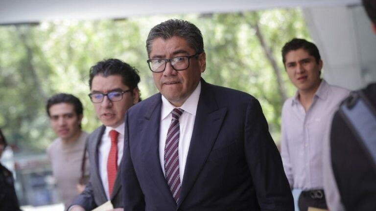 Unidad en Morena: Monreal confronta veto por nepotismo hacia 2027