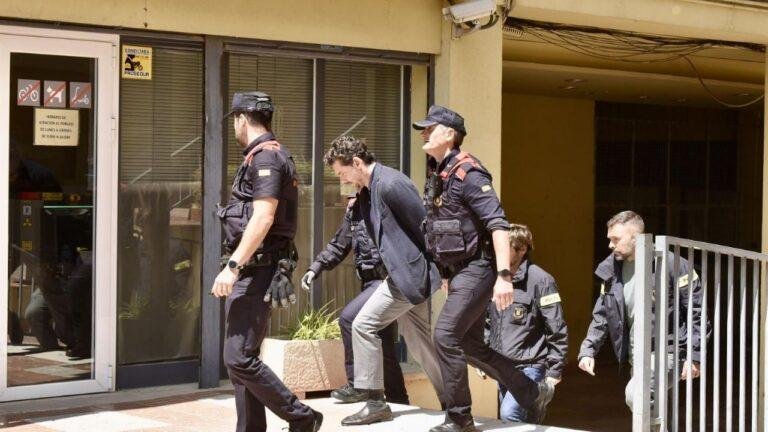 Detención de Jonathan Andic escala investigación por muerte de fundador Mango