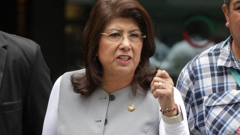 Patrimonio de 36 millones: senadora aclara su origen y traspaso