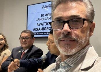 Legislador Mayer: su renuncia política y la persistencia en bancada