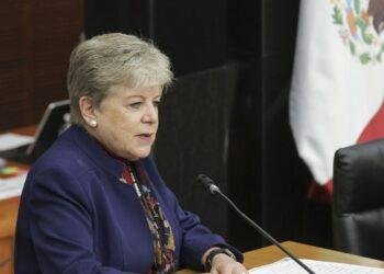 El freno ambiental de Semarnat: entre el reconocimiento y la exigencia 1 El freno ambiental de Semarnat: entre el reconocimiento y la exigencia