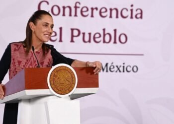 Sheinbaum desafía ofensiva mediática con “mitómano de la semana”