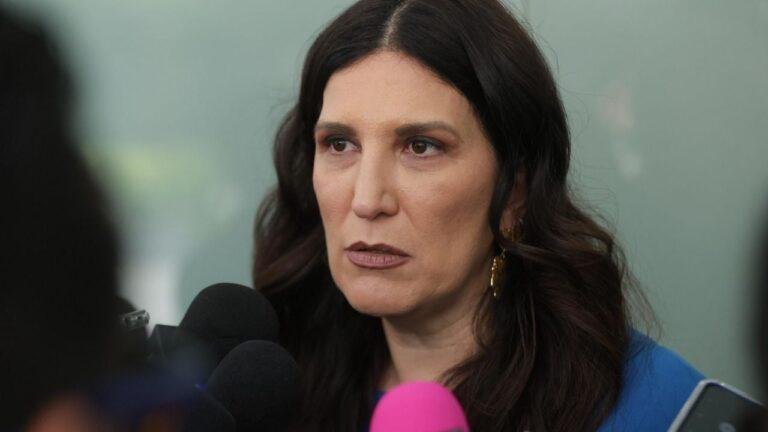 López Rabadán critica intento de Sheinbaum de limitar visión en medios